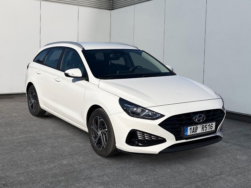 Hyundai i30 (2022) FAMILY COMFORT 1.5i 80kW CZ - fotka 3 z 11