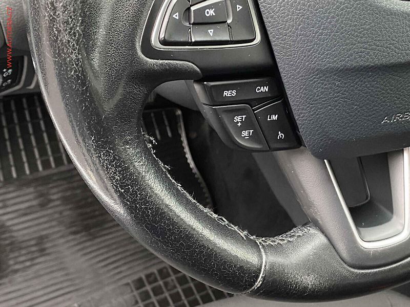 Ford Focus (2020) 1.5TDCi, Navi, park.čidla - fotka 13 z 18