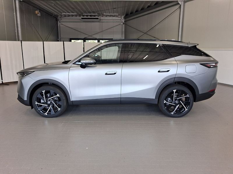 Omoda 7 (2026) Luxury 1.5 tGDI PHEV - fotka 4 z 28
