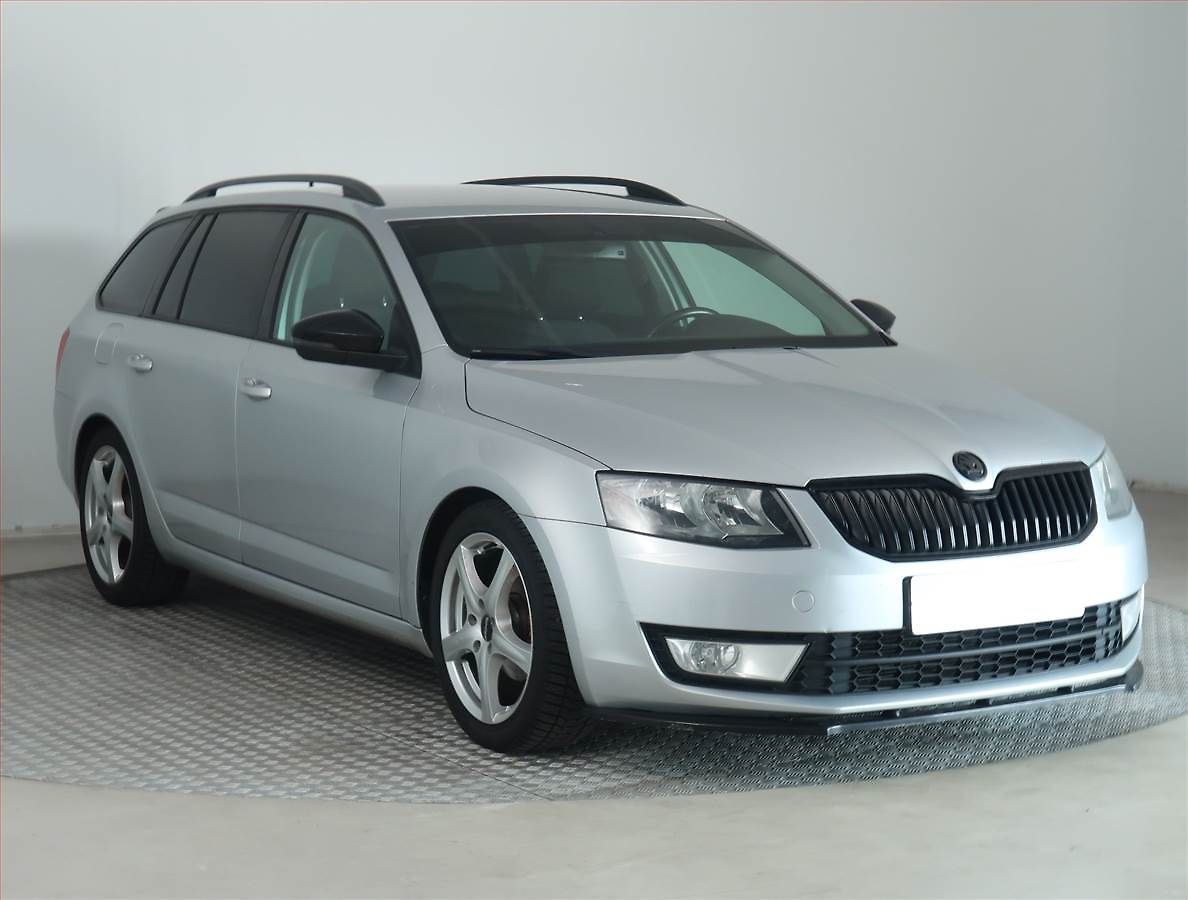 Škoda Octavia Ambition 1.6 TDI, Navi
