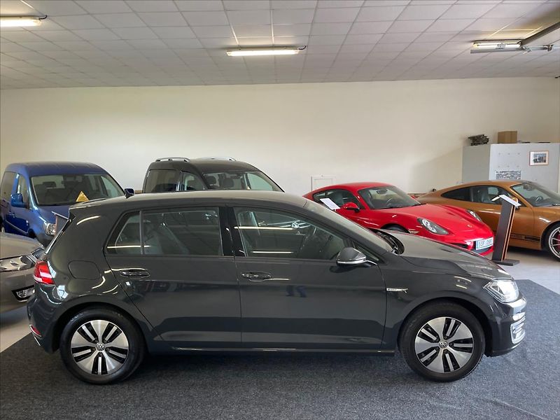 Volkswagen e-Golf 100kW,DPH,tep.čerpadlo - fotka 4 z 33