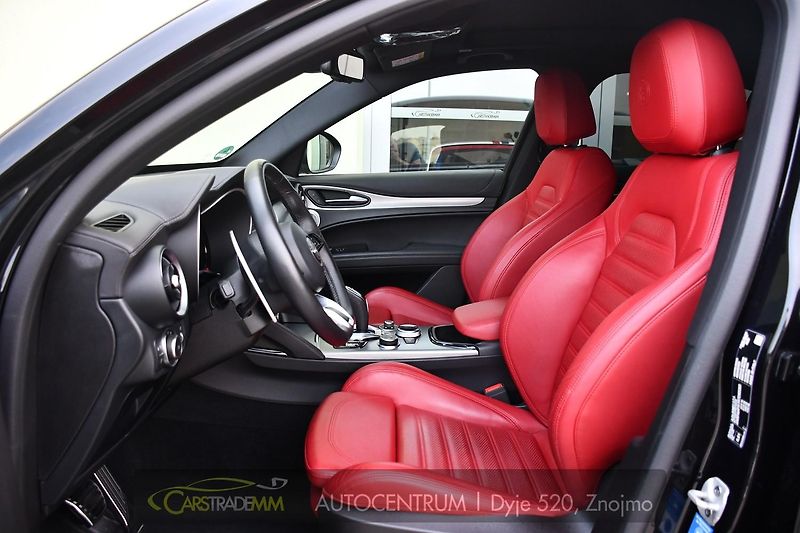 Alfa Romeo Stelvio 2.2 Diesel 16V 154kW Veloce AT - fotka 10 z 53