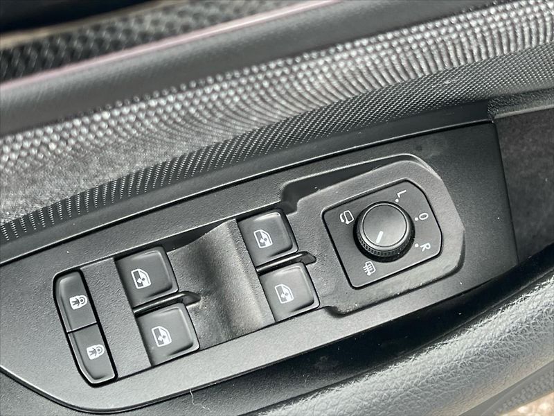 Škoda Kodiaq 2,0 TDi 110 kW 7DSG SELECTION - fotka 20 z 28