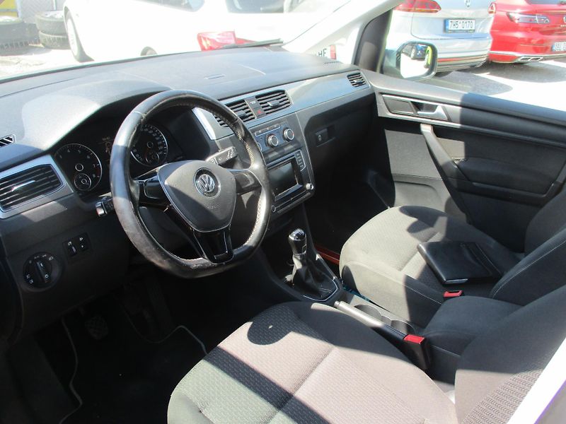 Volkswagen Caddy (2015) 1,4 TSi servis VW - fotka 9 z 9