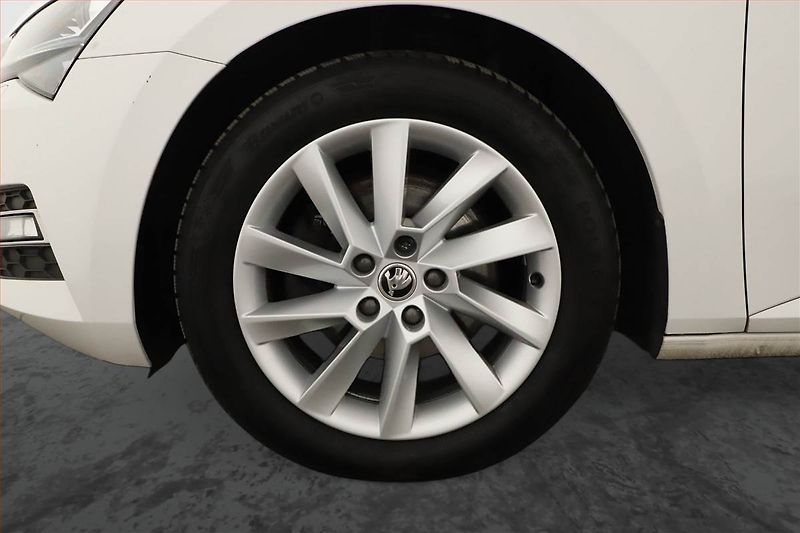 Škoda Superb (2019) 2.0 TDI, Automat, Serv.kniha - fotka 12 z 22
