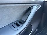 Tesla Model Y Standrart Range LFP Tažné - náhled 37