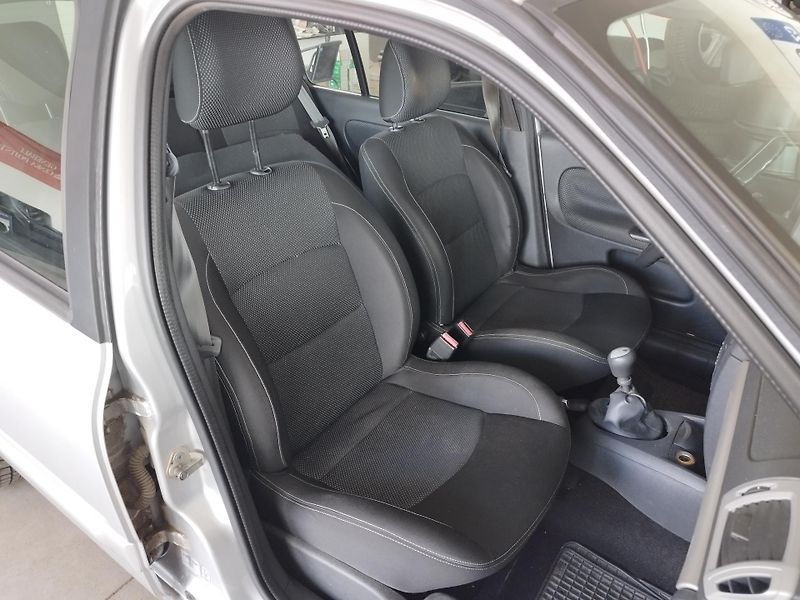 Renault Clio (2009) 1,2i,55kw,KLIMA,SERVISKA - fotka 11 z 21