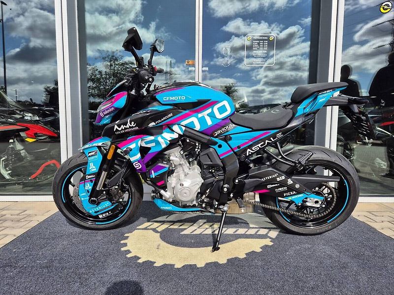 CFMOTO (2026) 675 NK GP edition - fotka 7 z 18