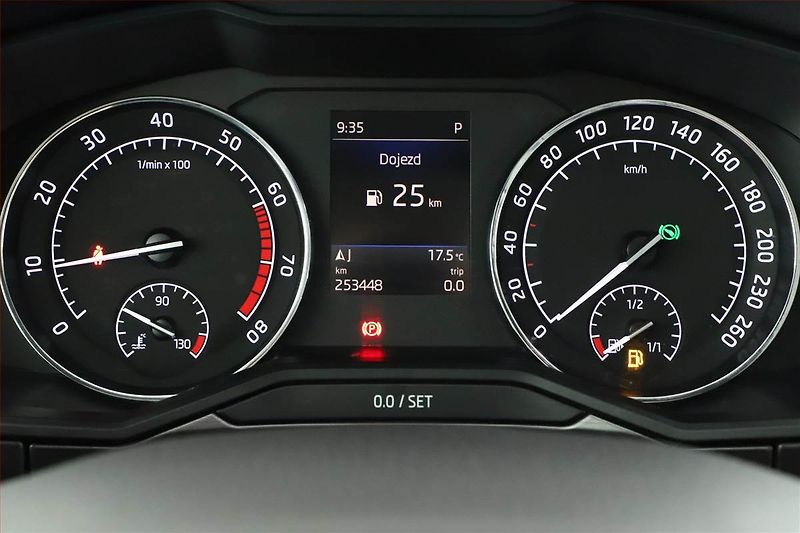Škoda Superb (2018) 1.5 TSI, Automat - fotka 8 z 26