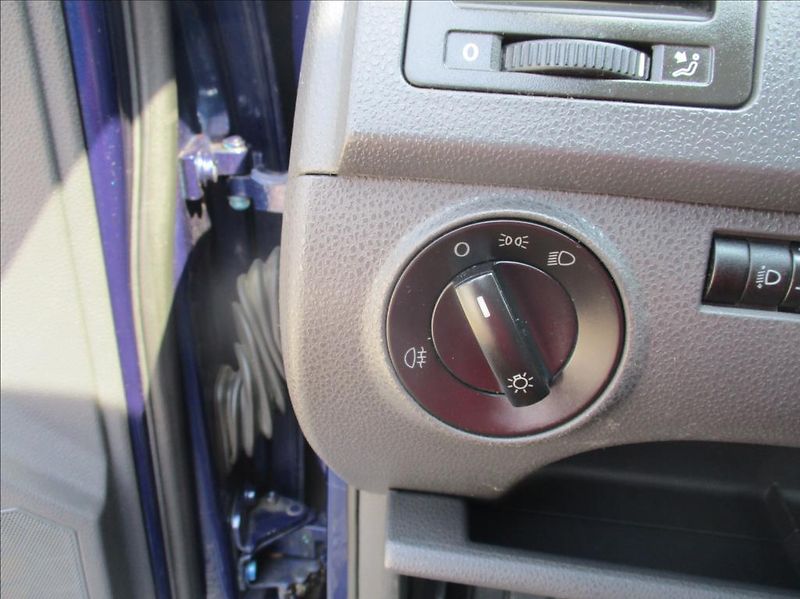 Volkswagen Polo 1,2 i,servisní kniha,ABS, - fotka 15 z 24