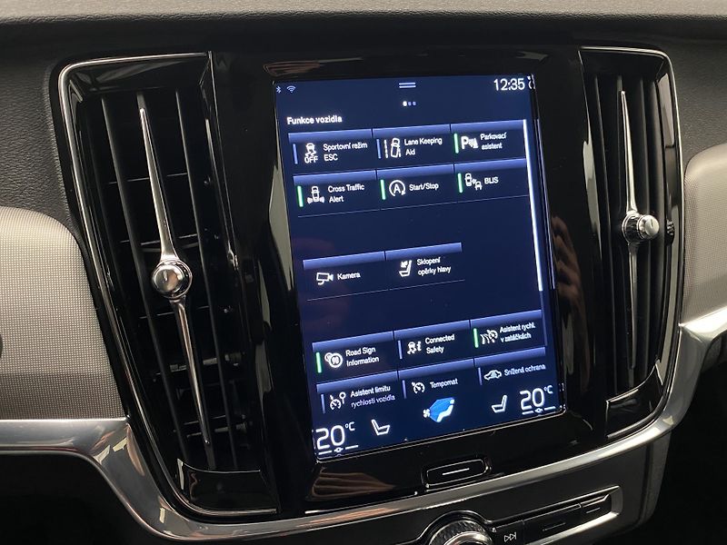 Volvo V90 B4 MOMENTUM AUT CZ - fotka 42 z 47