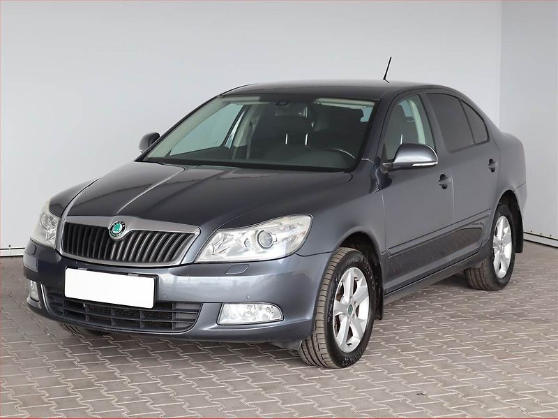 Škoda Octavia (2011) 1.8 TSI, Automat, Serv.kniha - fotka 2 z 20