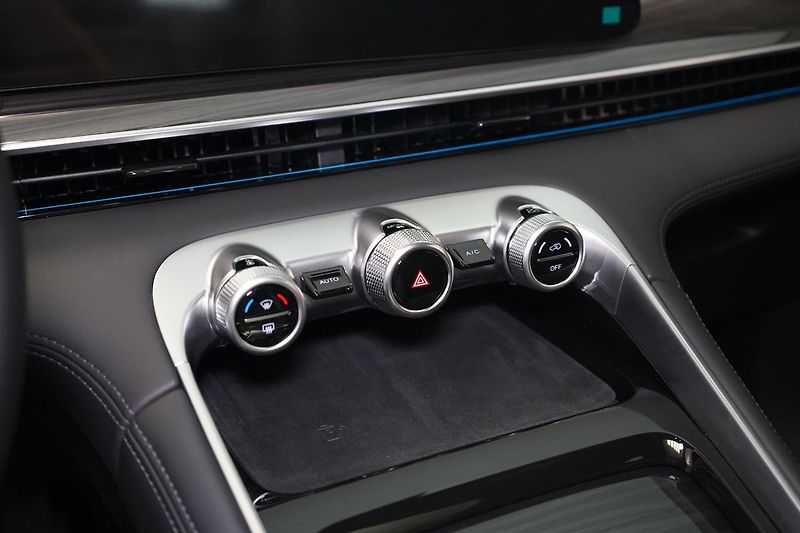 Omoda Ostatní 1.5 T-GDI 3DHT AWD PREMIUM - fotka 33 z 52