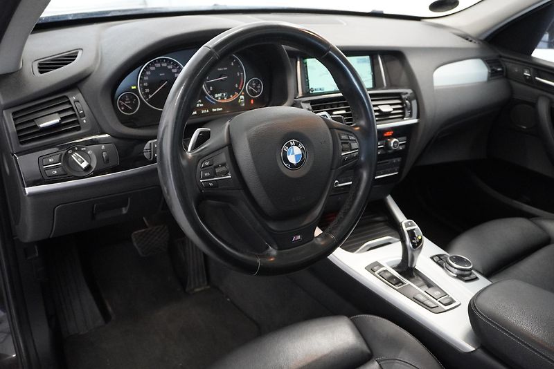 BMW X3 3.0d 230 kW XDRIVE AUTOMAT - fotka 14 z 32