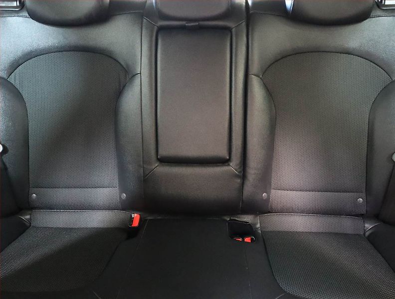 Hyundai ix35 (2015) 2.0 CRDi, 4X4, Serv.kniha - fotka 10 z 21