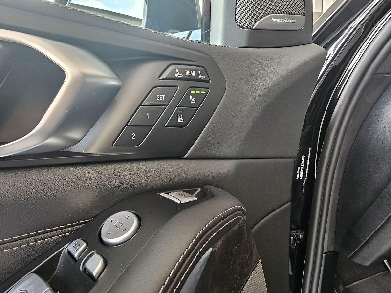 BMW X7 xDrive40d - fotka 11 z 36