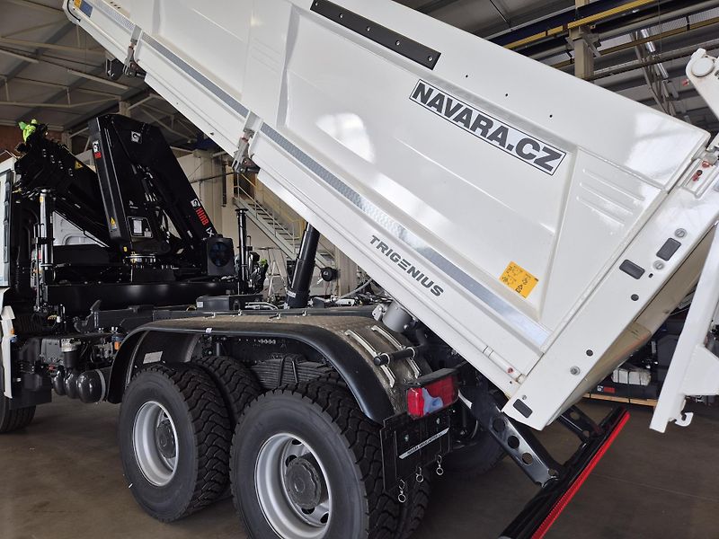 MAN TGS 33.520 6x6 RUKA HIAB SKLÁPĚČ  - fotka 17 z 39