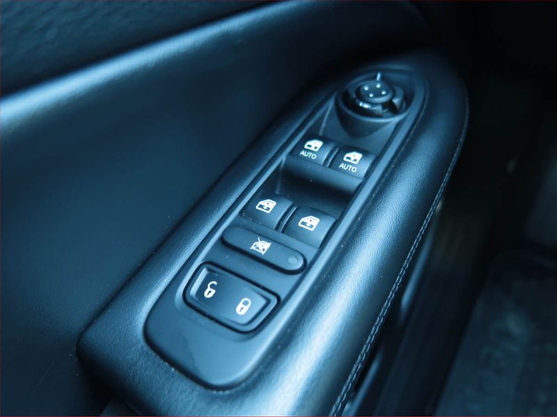 Jeep Compass (2021) 1.3 T-GDI, Tempomat - fotka 13 z 18