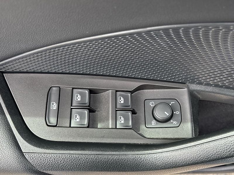 Škoda Octavia (2024) 1.5 TSI DSG 110kW Sportline  - fotka 14 z 25