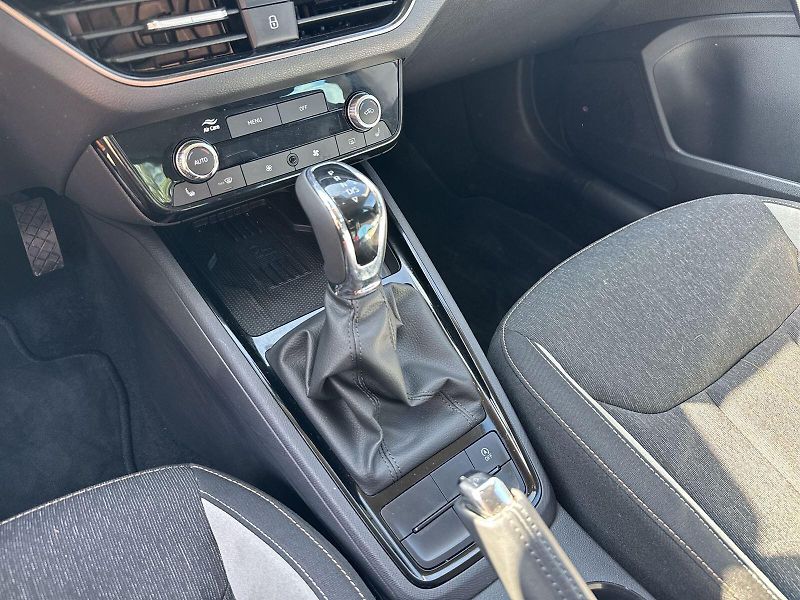 Škoda Kamiq (2025) 1.0 TSI DSG Top Selection - fotka 24 z 31