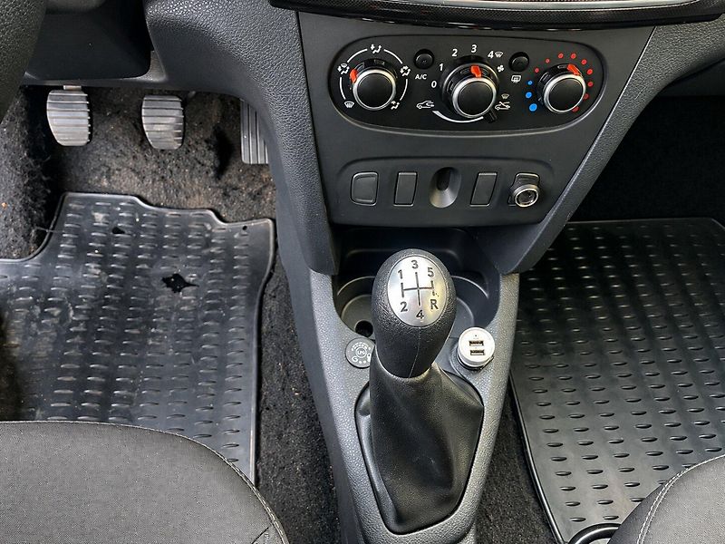 Dacia Sandero 1.0 TCe *LPG*74kW*PŮVOD ČR* - fotka 11 z 15
