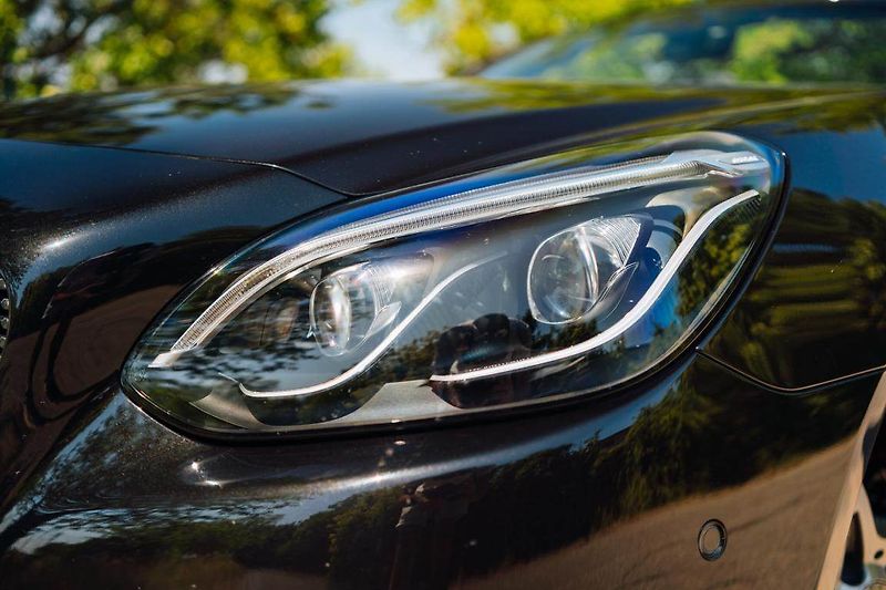 Mercedes-Benz SLC (2019) 300, Automat,180KW,Full Led - fotka 7 z 31