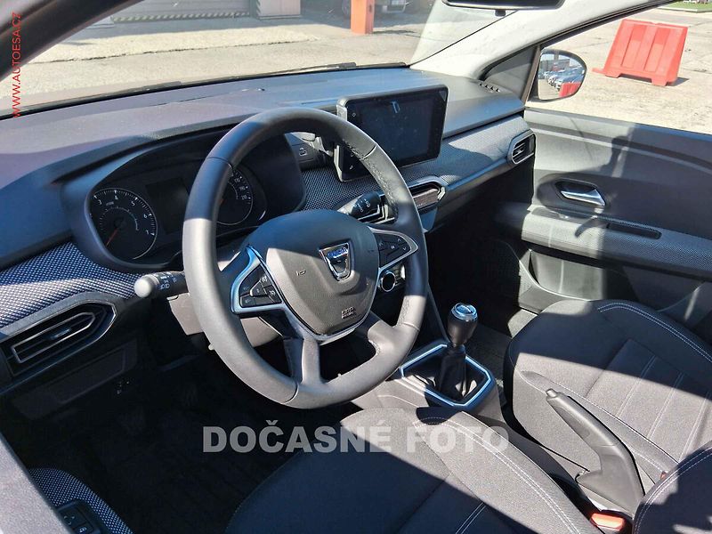 Dacia Sandero (2021) 1.0TCe, 1.maj,ČR - fotka 3 z 3