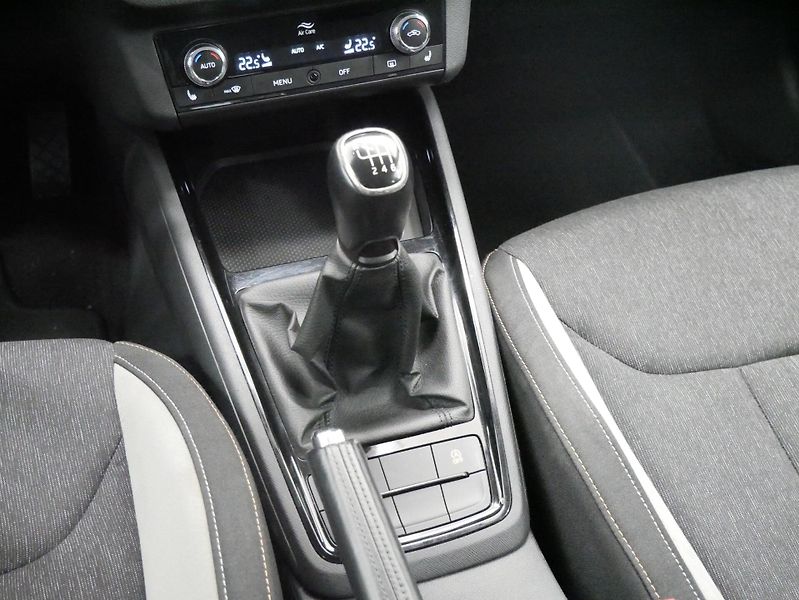 Škoda Scala - fotka 25 z 28