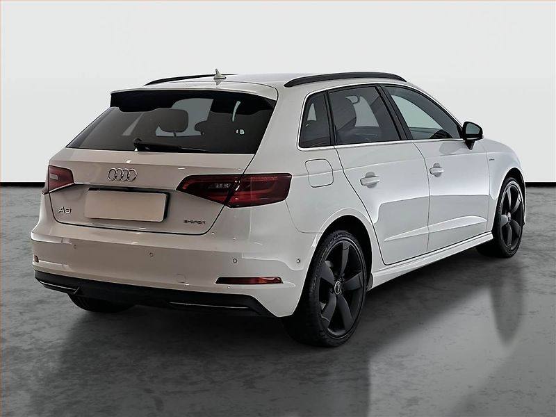 Audi A3 (2015) e-tron, Automat, Serv.kniha - fotka 5 z 20