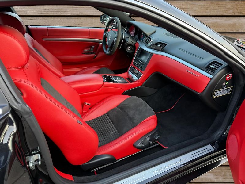 Maserati GranTurismo (2012) +4.7S+F1+ ČR + DPH + 1.maj. + - fotka 9 z 20