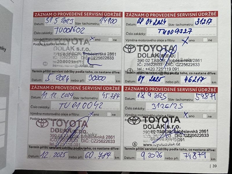 Toyota RAV4 2.5HSD, ČR, Selection, 4x4 - fotka 16 z 16