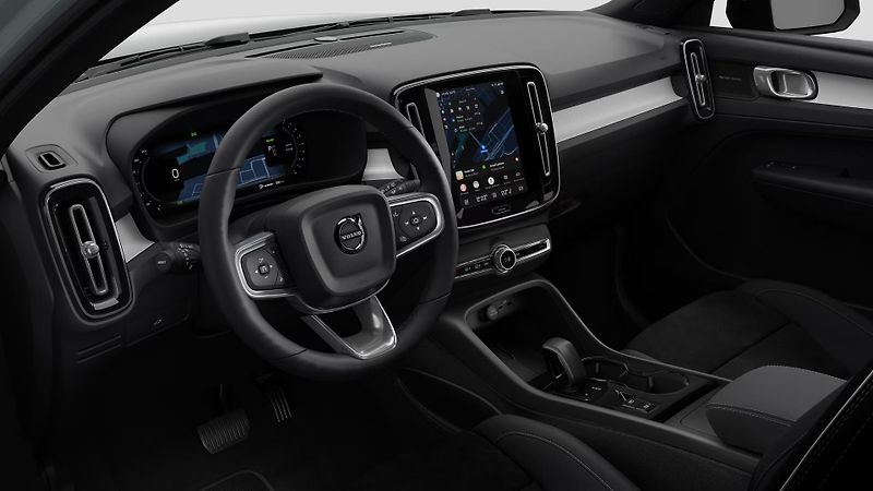 Volvo XC40 (2026) B3 AUT DARK PLUS - fotka 3 z 17