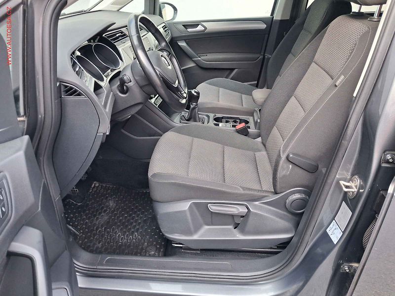 Volkswagen Touran (2017) 1.4 TSi, Comfortline, LED, TZ - fotka 8 z 18