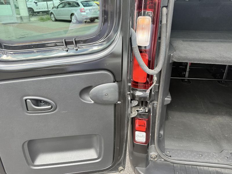 Renault Trafic 2.0 dCi 110kW L2H1 - fotka 32 z 33