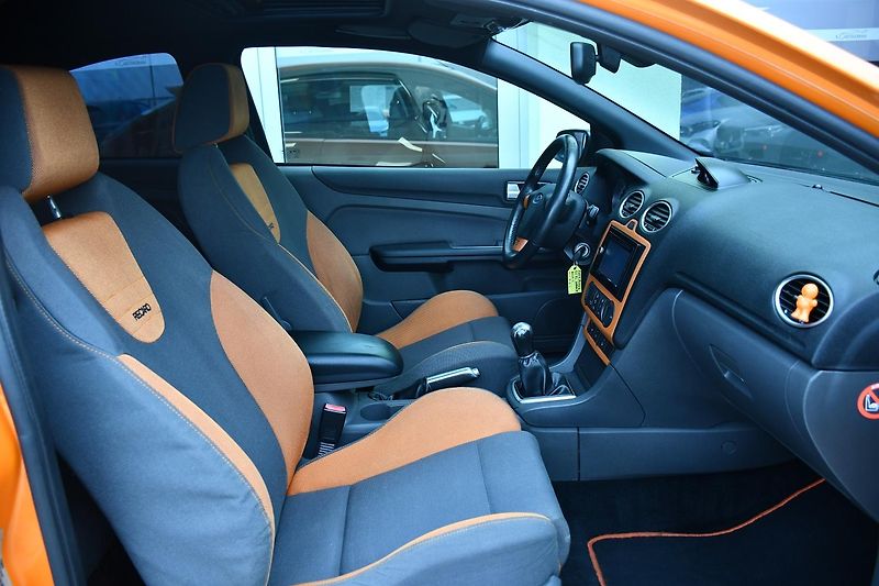 Ford Focus 2.5 ST REMUS RECARO VYHŘ.SEDAČ - fotka 15 z 26