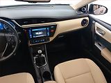 Toyota Corolla (2017) 1.6 Valvematic, ČR,1.maj - náhled 8