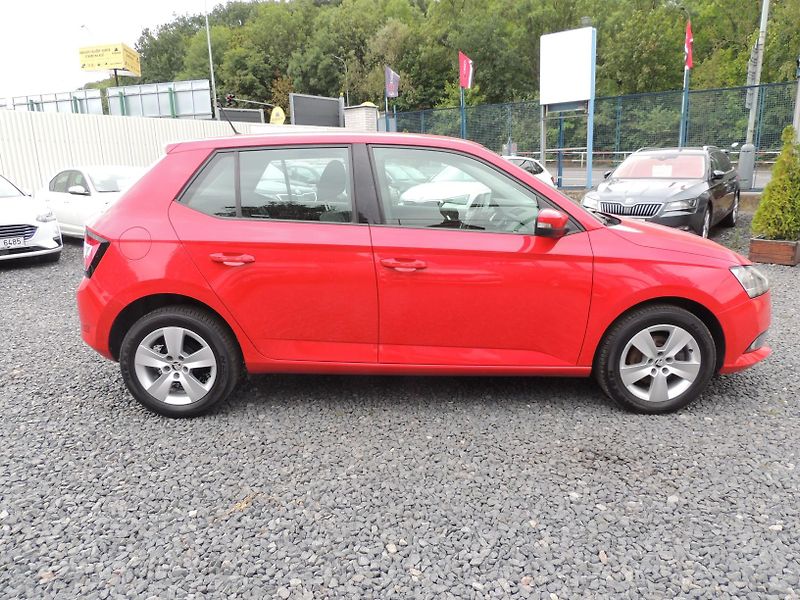 Škoda Fabia (2018) 1.0MPi,55kw,Amb,1.maj,ČR - fotka 4 z 43