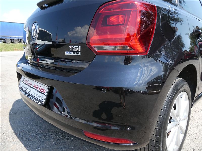 Volkswagen Polo 1,2 TSi 66kW serviska, 2x kola - fotka 10 z 50