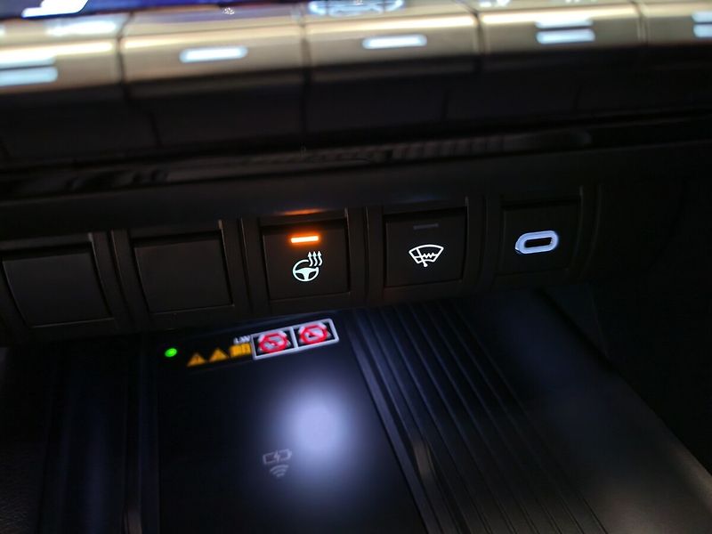Toyota C-HR - fotka 37 z 41