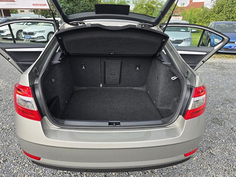 Škoda Octavia 1.4TSI V PROVOZU OD 4/2019   - fotka 14 z 26