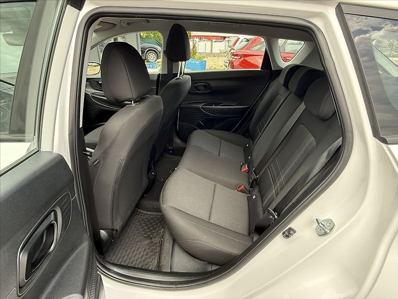 Hyundai Bayon 1,2 CVVT 58kW Wave Winter - fotka 19 z 23