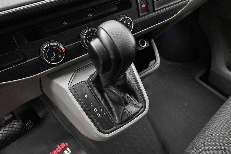 Volkswagen Transporter 2,0 110kW AC DSG Navi Záruka a - fotka 22 z 29