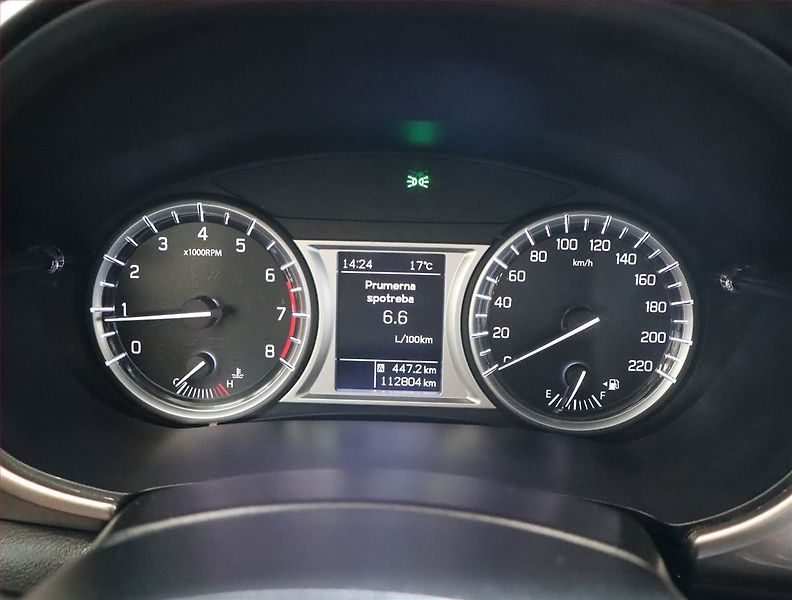 Suzuki Vitara (2017) 1.6 VVT, Kůže, Navi, Tempomat - fotka 11 z 22