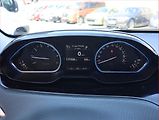 Peugeot 2008 (2019) 1.2 PureTech, Automat, Navi - náhled 11