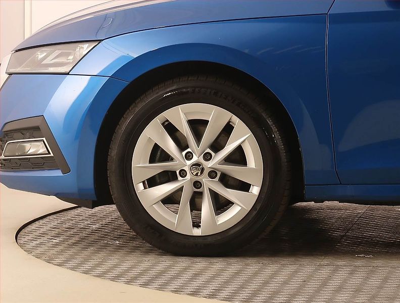 Škoda Octavia (2022) Style 2.0 TSI - fotka 15 z 24