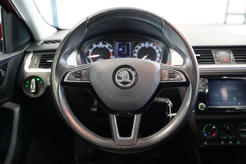 Škoda Rapid - fotka 16 z 23
