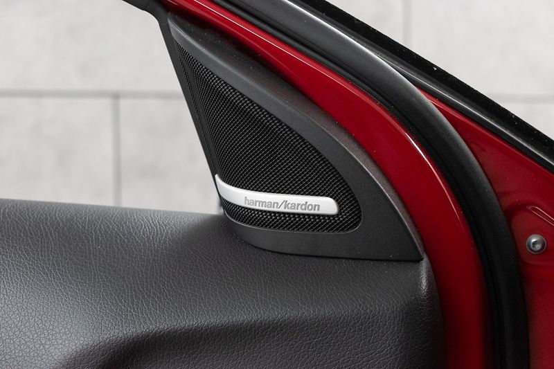 Mercedes-Benz GLA 220d 4MATIC*HARMAN*KAMERA*ČR 1 - fotka 15 z 41