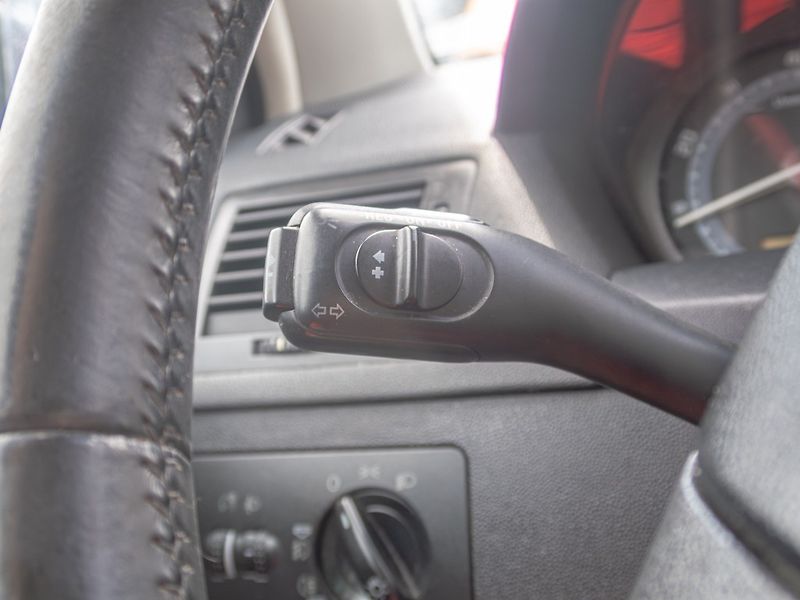 Škoda Fabia (2006) 1.4i 16V 74KW – PO ROZVODECH - fotka 17 z 41