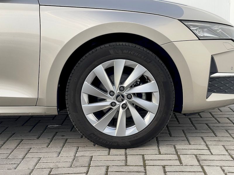 Škoda Octavia (2025) Combi 1,5 TSI / 110 kW Top Sel - fotka 13 z 30