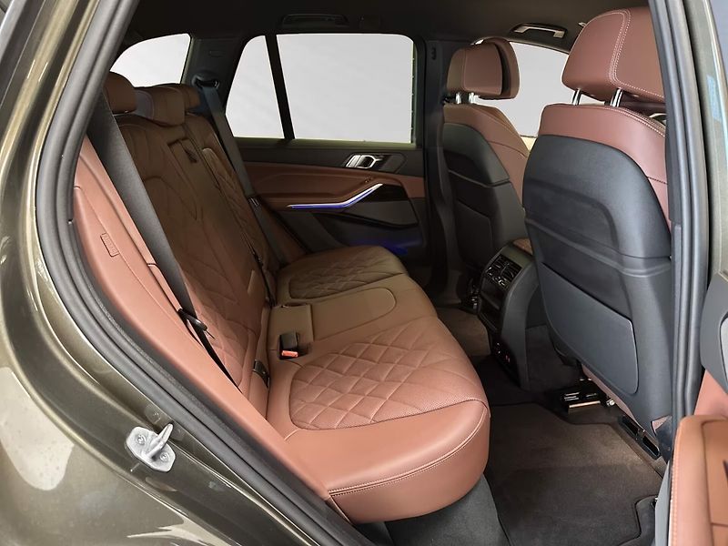 BMW X5 xDrive30d M-Sport DAProf. Inno - fotka 9 z 16